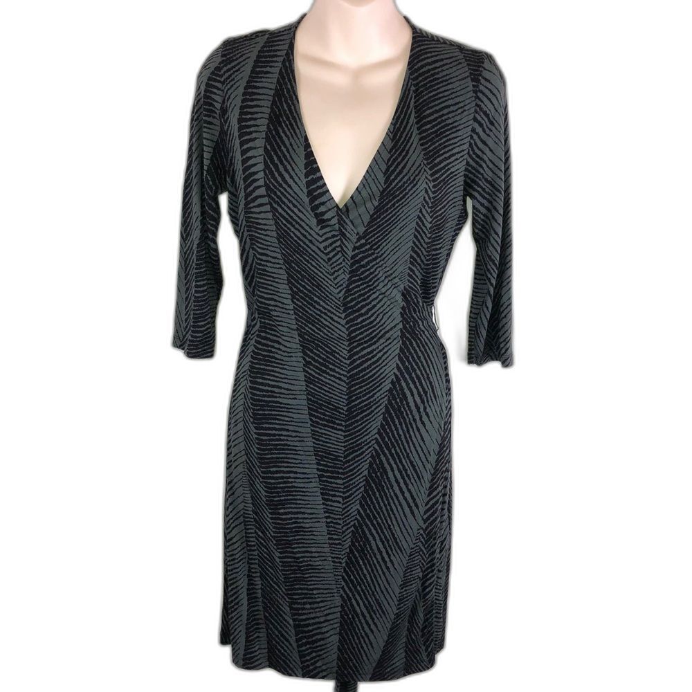 Three dots black & gray wrap dress large